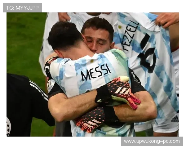 梅西家冰箱里塞满蛋白粉，但车库停着三辆超跑